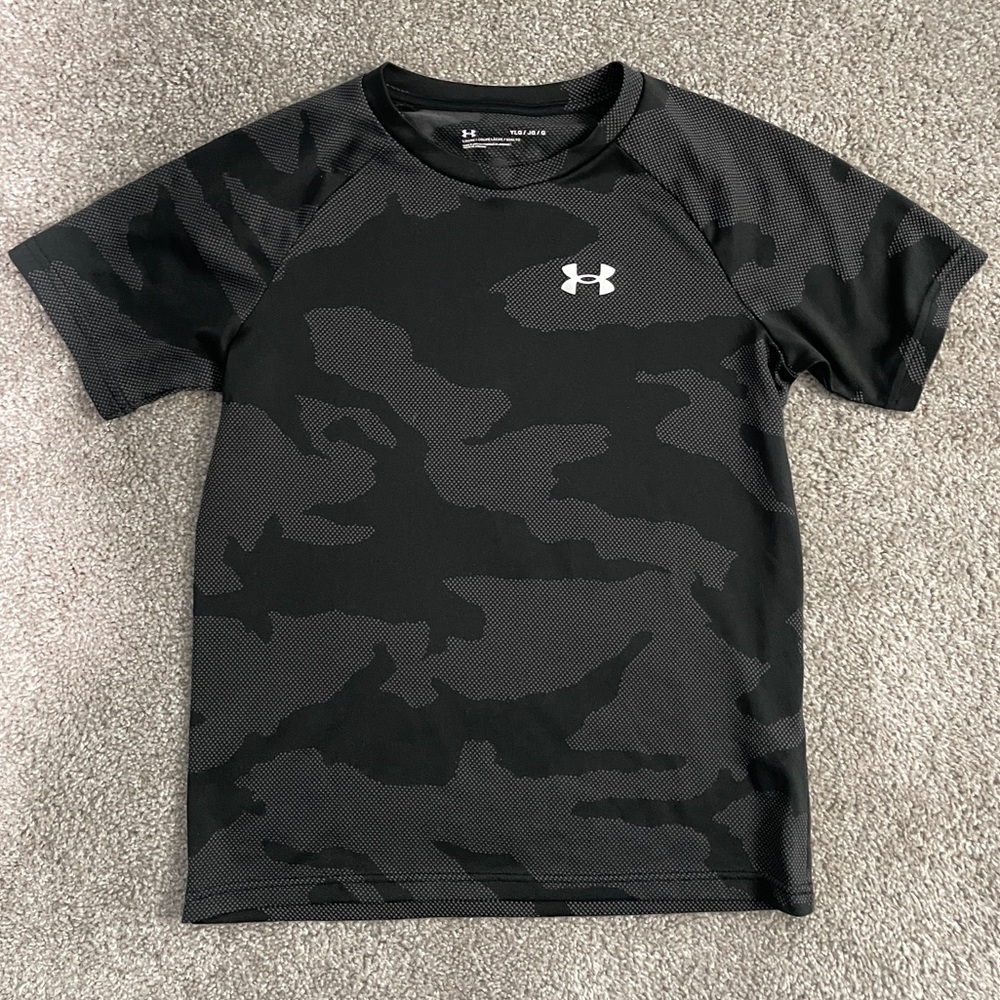 Boys Under Armour Velocity  Tshirt YL